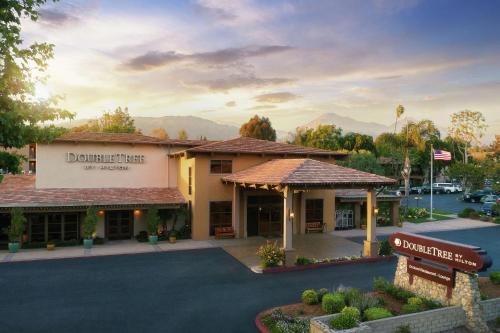 Claremont Hotel | DoubleTree by Hilton Claremont