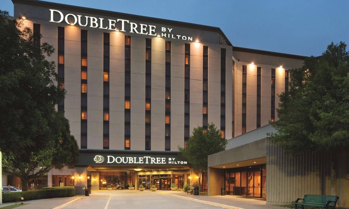 Dallas Hotel | DoubleTree by Hilton Dallas Near the Galleria