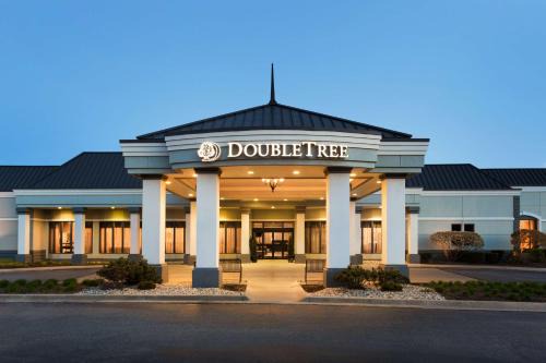 Novi Hotel | DoubleTree by Hilton Hotel Detroit Novi