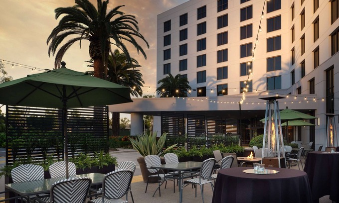 Irvine Hotel | DoubleTree by Hilton Irvine - Spectrum