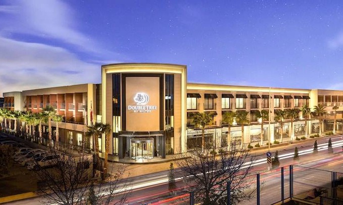 Karaoz Hotel | DoubleTree By Hilton Izmir Airport