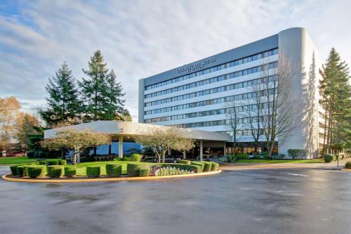 Southcenter Hotel | DoubleTree Suites by Hilton Seattle Airport/Southcenter