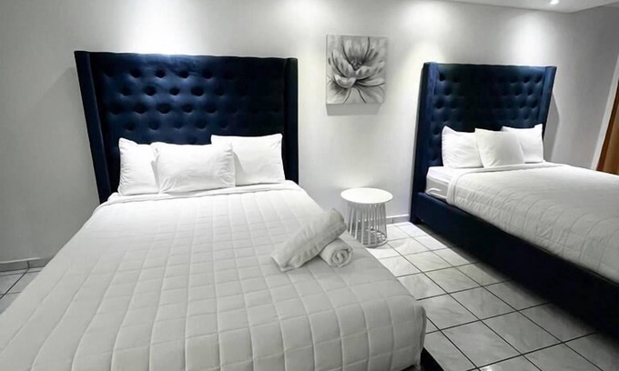 Cabo Rojo Hotel | Douglas Highway Hotel