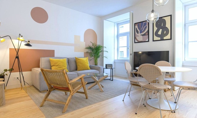 Santa Maria Maior Apartment | Douradores Townhouse - 201