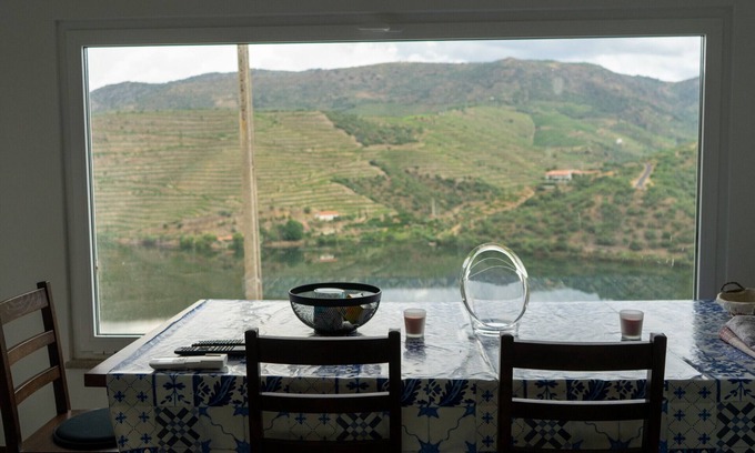 Vila Nova de Foz Coa Apartment | DOURO RIVER VIEW FAMILY RETREAT 3BD APARTMENT
