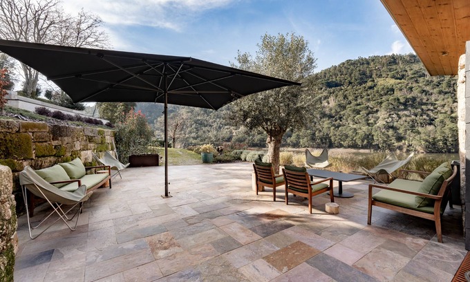 Oliveira do Douro Villa | Douro Riverside Refuge Lodge - Suite 1