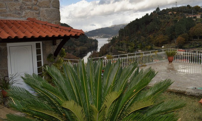 Cinfaes Apartment | Douro Studio - Magnificent View of Douro