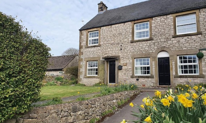 Hartington House | Dove View Hartington: luxury 3 bed cottage
