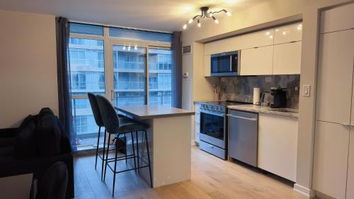 CityPlace Apartment | Downtown 2 bedroom Gem with Free Parking