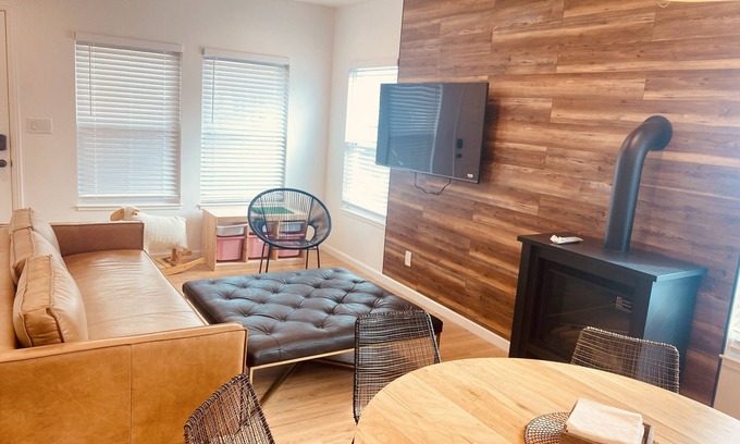 North Central House | Downtown 3B/3b kids friendly home in San Mateo