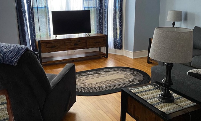 Alexandria Bay House | Downtown Alexandria Bay & Right on the St.Lawrence River