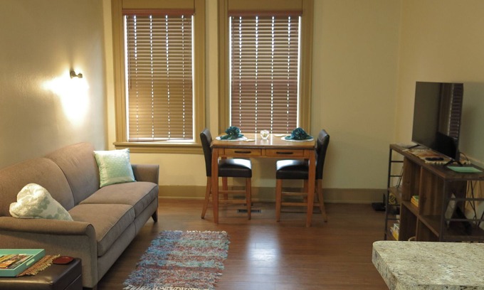 Bismarck Apartment | Downtown Apartment #6
