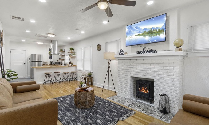 Downtown El Paso House | Downtown beautiful cozy home just off I-10