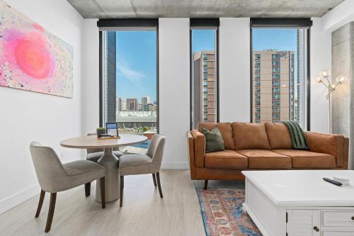 Rio Grande Apartment | Downtown beauty-PoolHotTubGym-near SaltPalace-View