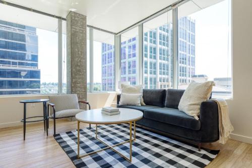Northwest Bellevue Apartment | Downtown Bellevue 2BR w Lounge Gyms nr shops SEA-122