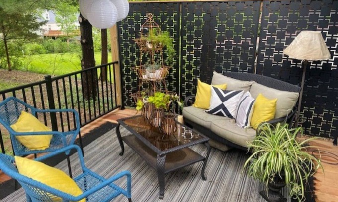 Columbia House | Downtown/Close to Stadium 4-Bedroom Ranch House (2 masters) Entertaining Set Up