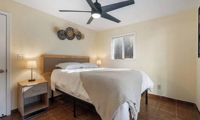 Grant Hill House | Downtown Cottage blocks from Petco Park!