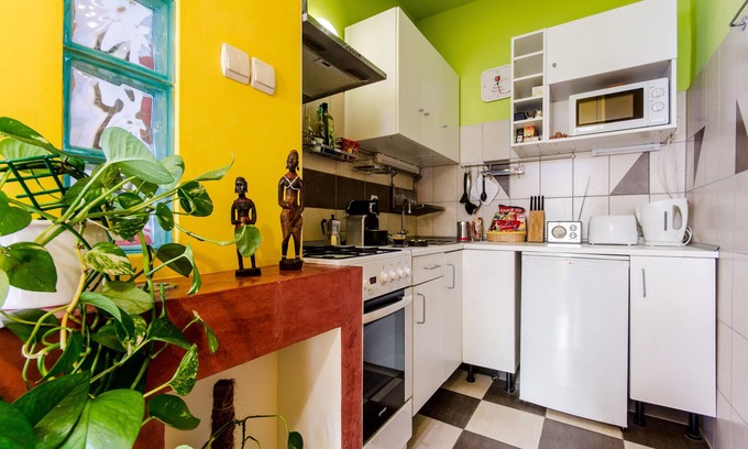 Inner City Budapest Apartment | Downtown, disinfection with OZONE, Nespresso, lift, washmachine