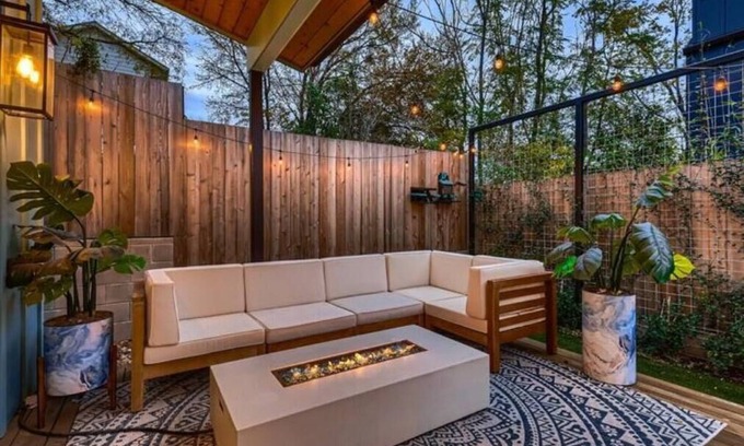 Blackshear-Prospect Hill House | Downtown East Austin, Rooftop Patio, Walk to Bars