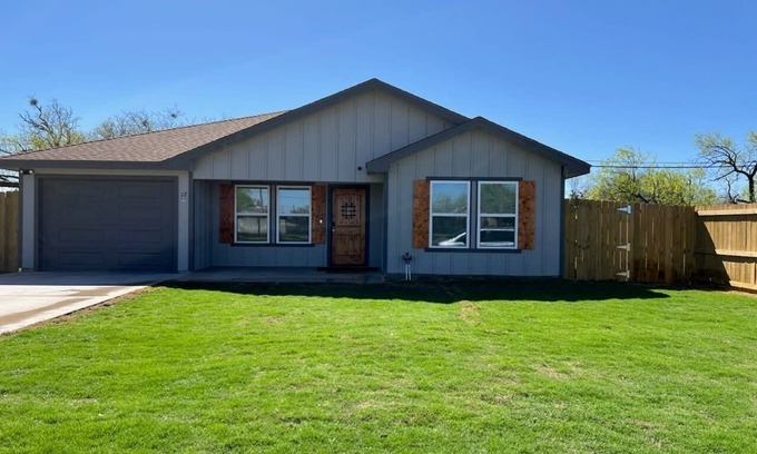 San Angelo House | Downtown Elegance: 2-BR Home