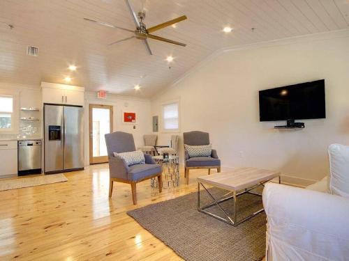Fairhope House | Downtown Fairhope Cottage