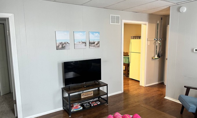 Michigan City Apartment | Downtown Getaway 2