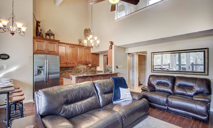 Warrior's Mark Condo | Downtown High End with Hot Tub/Pool and Slopes