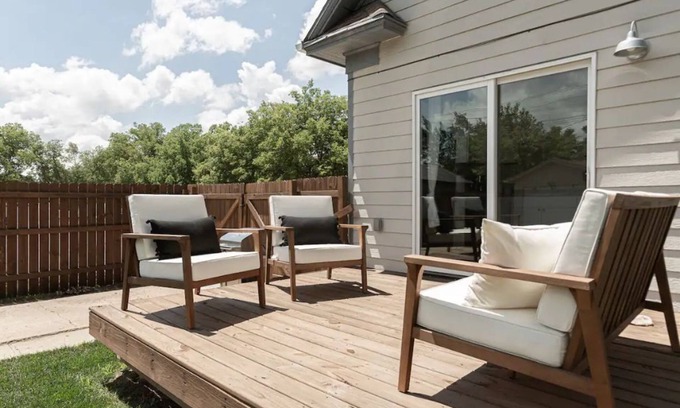 Sioux Falls House | Downtown Historic View With 4 Bedrooms Near Airport & Premier Center