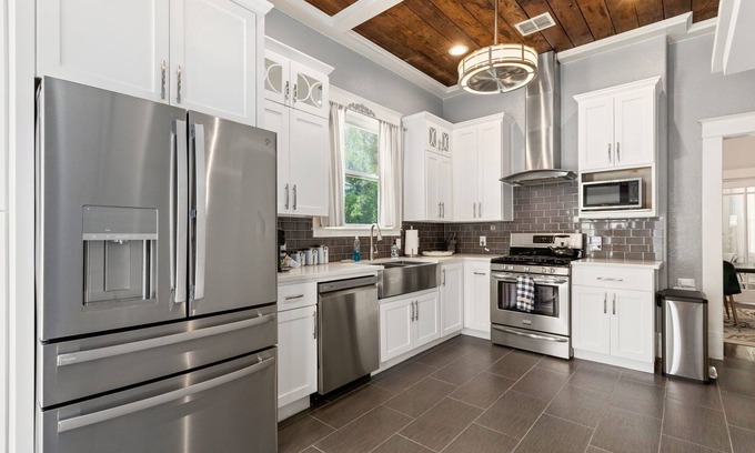 Downtown San Antonio House | Downtown Home -5 minutes to City Center