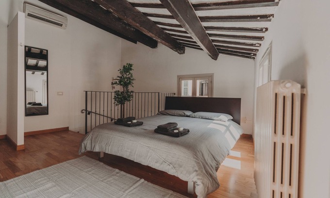 Ravenna House | [Downtown] House with parking 5 minutes walk from downtown