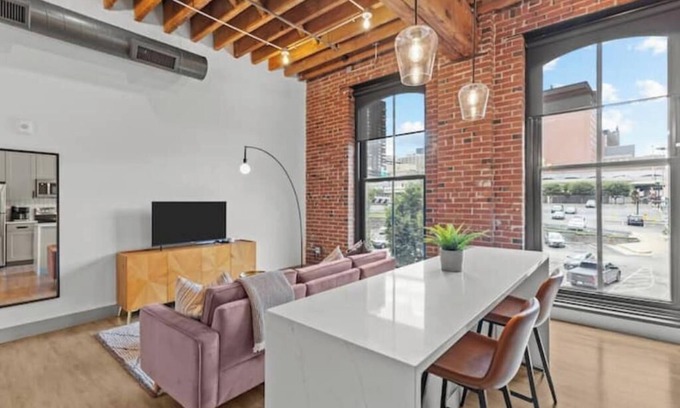 Downtown St. Louis Apartment | Downtown Loft on Riverfront Next to Arch & Convention Center