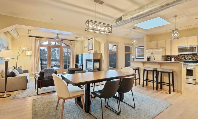 Steamboat Springs Condo | DOWNTOWN LUXURIOUS PENTHOUSE CONDO W/PRIVATE SKI LOCKER