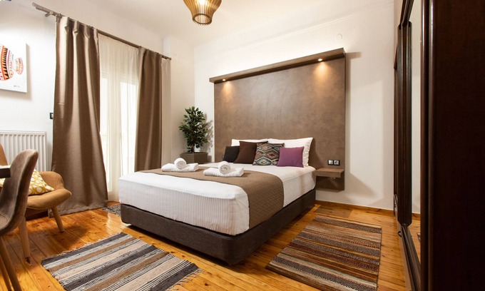 Thessaloniki City Centre Apartment | Downtown Luxury Boutique Suites : the Grand Suite