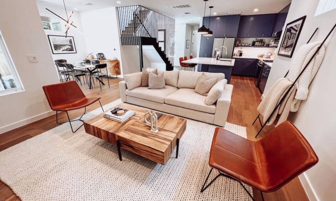 Holly House | Downtown Luxury Home w/Hot Tub Near Lake in Holly