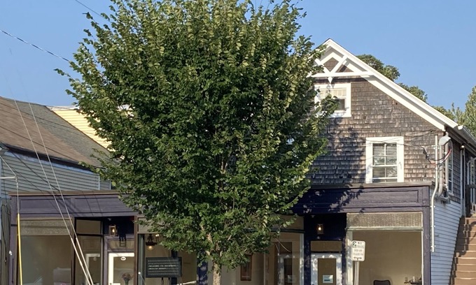 Old Saybrook Center Apartment | Downtown, Main Street, Center of it All Location