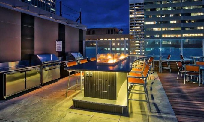 Temescal Apartment | Downtown meets Modern-Calm/Peace/Views