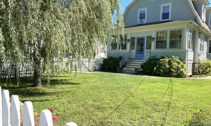 Mystic House | Downtown Mystic Home Private Driveway Fenced in Yard Discounted longer stays