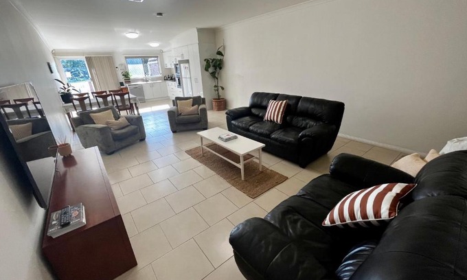 Narrabri Apartment | Downtown Narrabri Apartment
