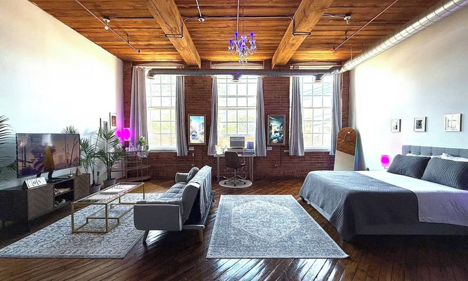 Detroit Apartment | Downtown: Neo-Deco Industrial Loft