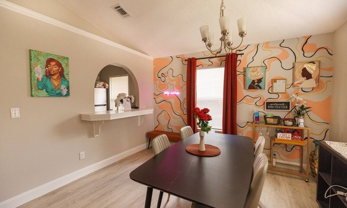 Holden-Paramore House | Downtown Orlando Creative Oasis- Hand Painted Murals & Free Parking.