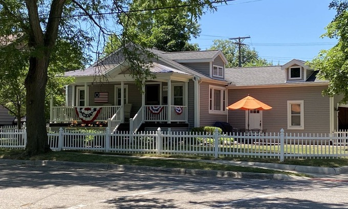 Plymouth House | Downtown Plymouth 3 beds, 2 bath, remodeled and walk to town!