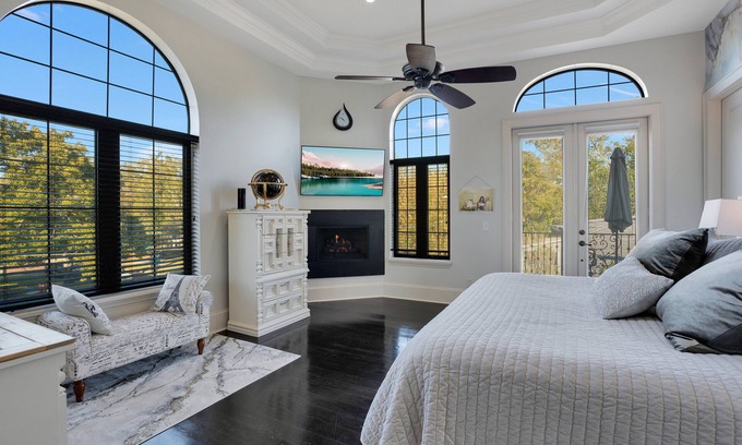 Colonialtown North House | Downtown pool home 3 bedrooms, 3 full and 2 half bathrooms and outdoor kitchen