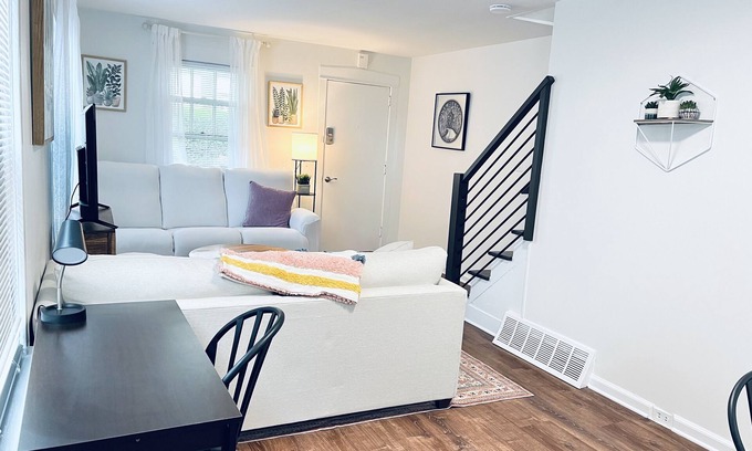 Princeton House | Downtown Princeton- Quaint 2-bedroom
