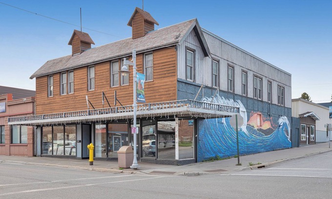 Two Harbors Apartment | Downtown Retreat, Near Parks & Brewery, Unit 6