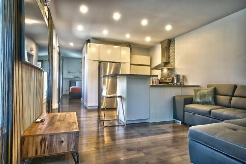 Sherbrooke Apartment | Downtown Sherby - Central, Parking, King Bed, Sleeps 3