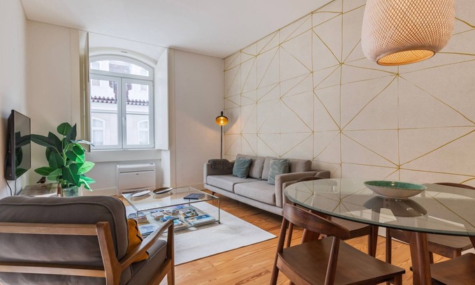 Santa Maria Maior Apartment | Downtown Sleek Apartment by LovelyStay