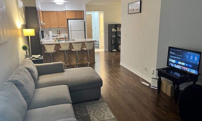 Fort York Condo | Downtown Toronto Suite by the Lake