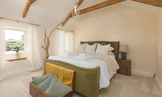 Saint Erth Praze House | Dowran – Canonstown – On-Site Parking – Dog-Friendly – Garden