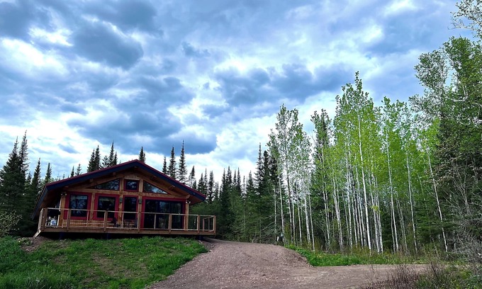 Grand Marais House | Dragonfly - Unique, tranquil retreat in Grand Marais, MN