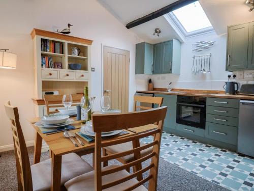 Lyme Regis Apartment | Drakes Loft